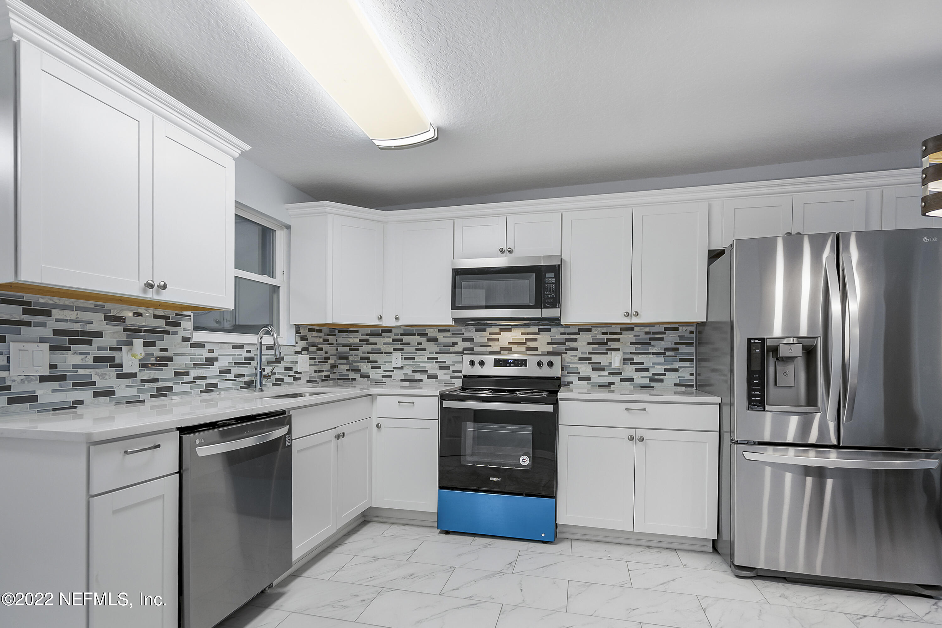 6555 New Kings Rd (19)