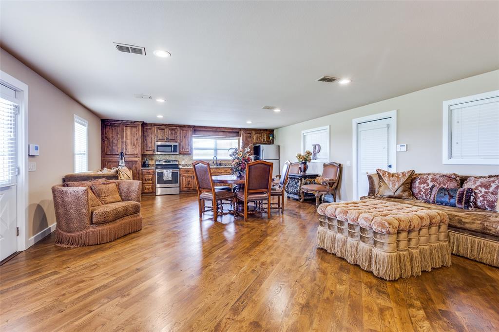 6100 Old Clarksville Road Reno, TX 75462 - Photo 20 of 40