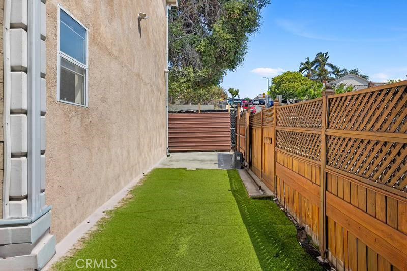 1686 South Rimpau Boulevard, Unit PRIMARY RO Los Angeles, CA 90019 - Photo 7 of 11