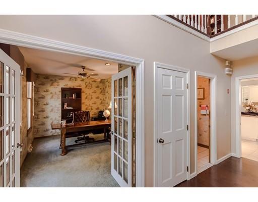 98 York Road Mansfield, MA 02048 - Photo 3 of 29 Gallery Image 3