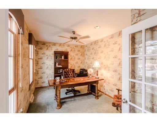 98 York Road Mansfield, MA 02048 - Photo 4 of 29 Gallery Image 4