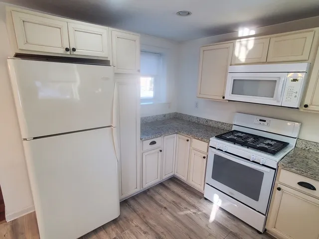 $2,950 | 112 Front Street, Weymouth, MA 02188