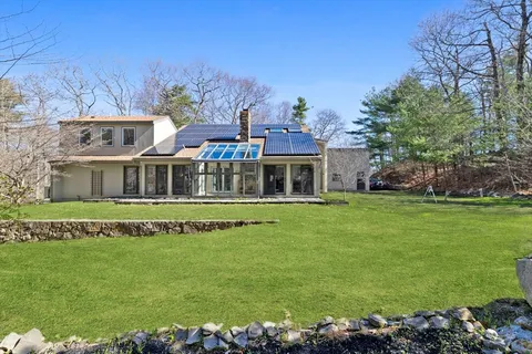 $1,400,000 | 40 Kennel Hill Drive, Beverly, MA 01915