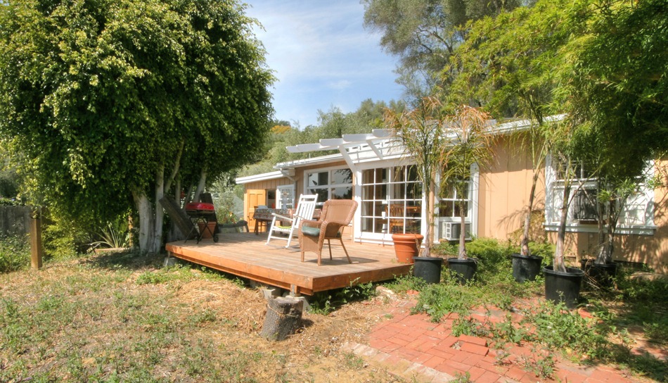 920 Cheltenham Road Santa Barbara, CA 93105 - Photo 11 of 16 Backyard