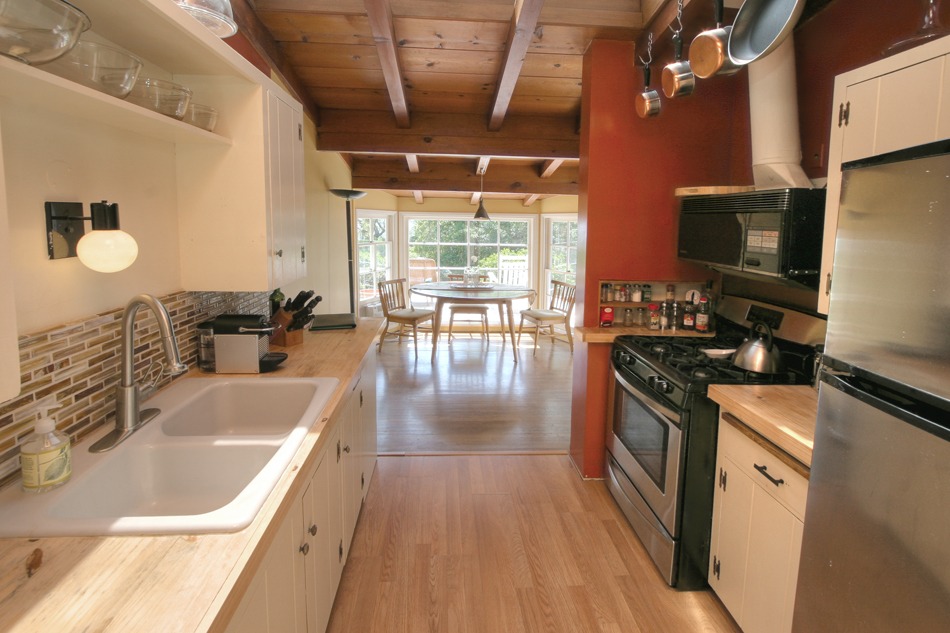 920 Cheltenham Road Santa Barbara, CA 93105 - Photo 5 of 16 Kitchen