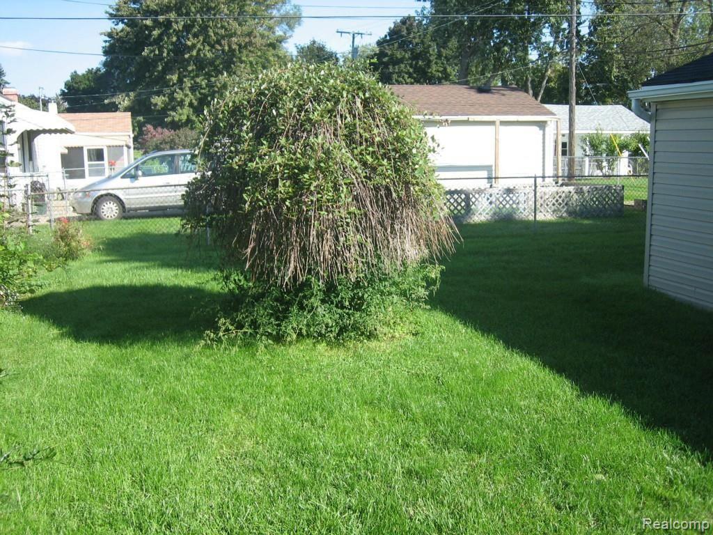 3118 Starr Road Royal Oak, MI 48073 - Photo 20 of 28 IMG_5771.jpg