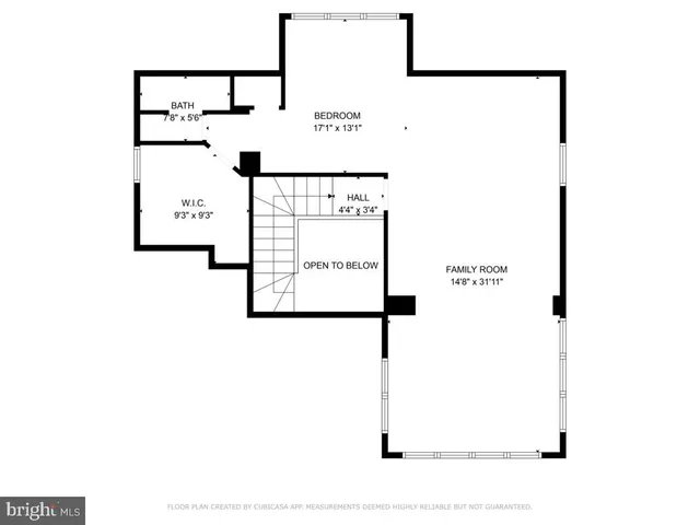 a picture of a room with a floor plan