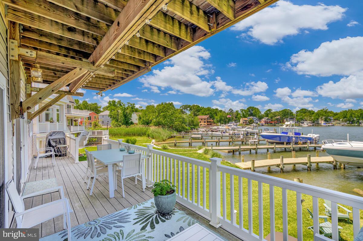 3300 Shore Drive Annapolis, MD 21403 - Photo 8 of 50 a view of a balcony with lake view