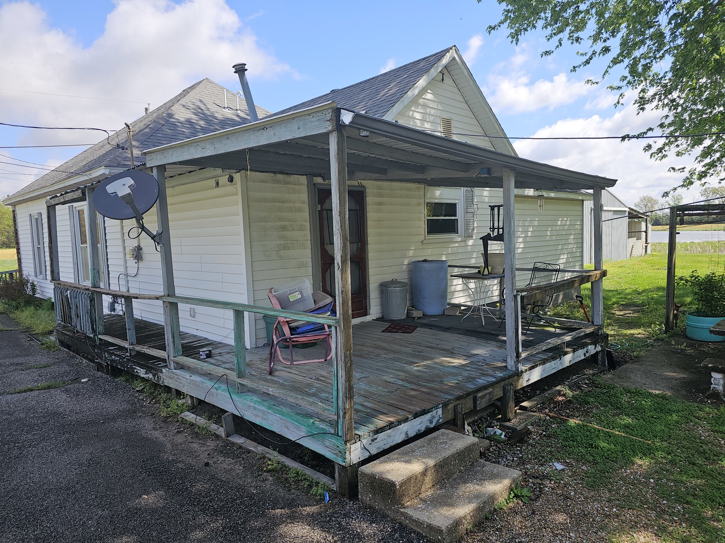 607 Filbert Street Odin, IL 62870 - Photo 6 of 24