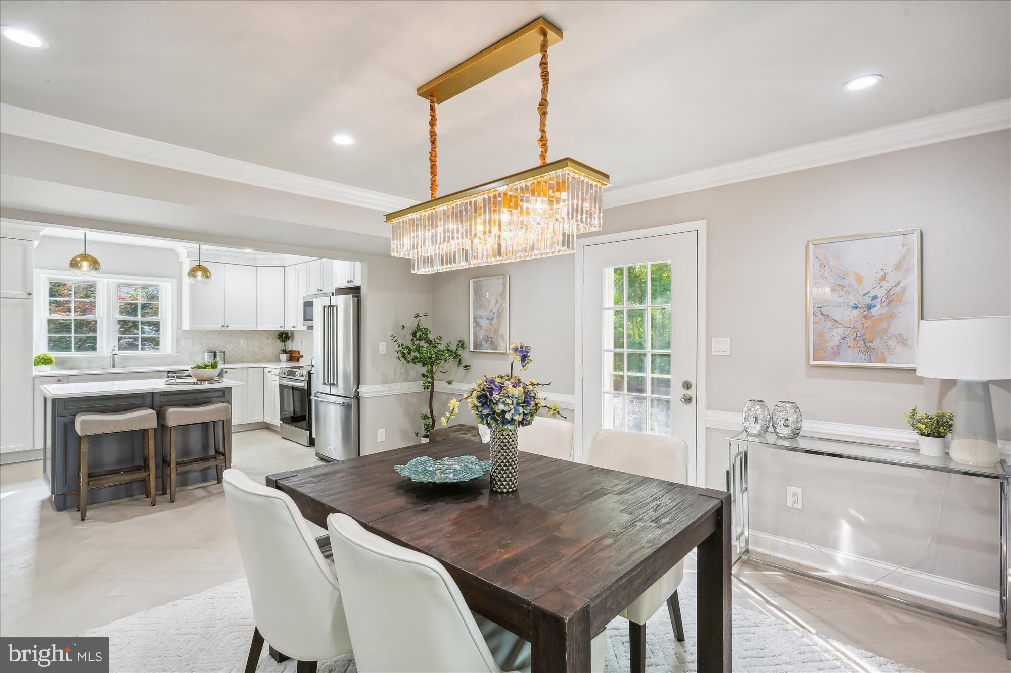 6634 Hillandale Road, Unit 55 Chevy Chase, MD 20815 - Photo 11 of 53 Dining Room