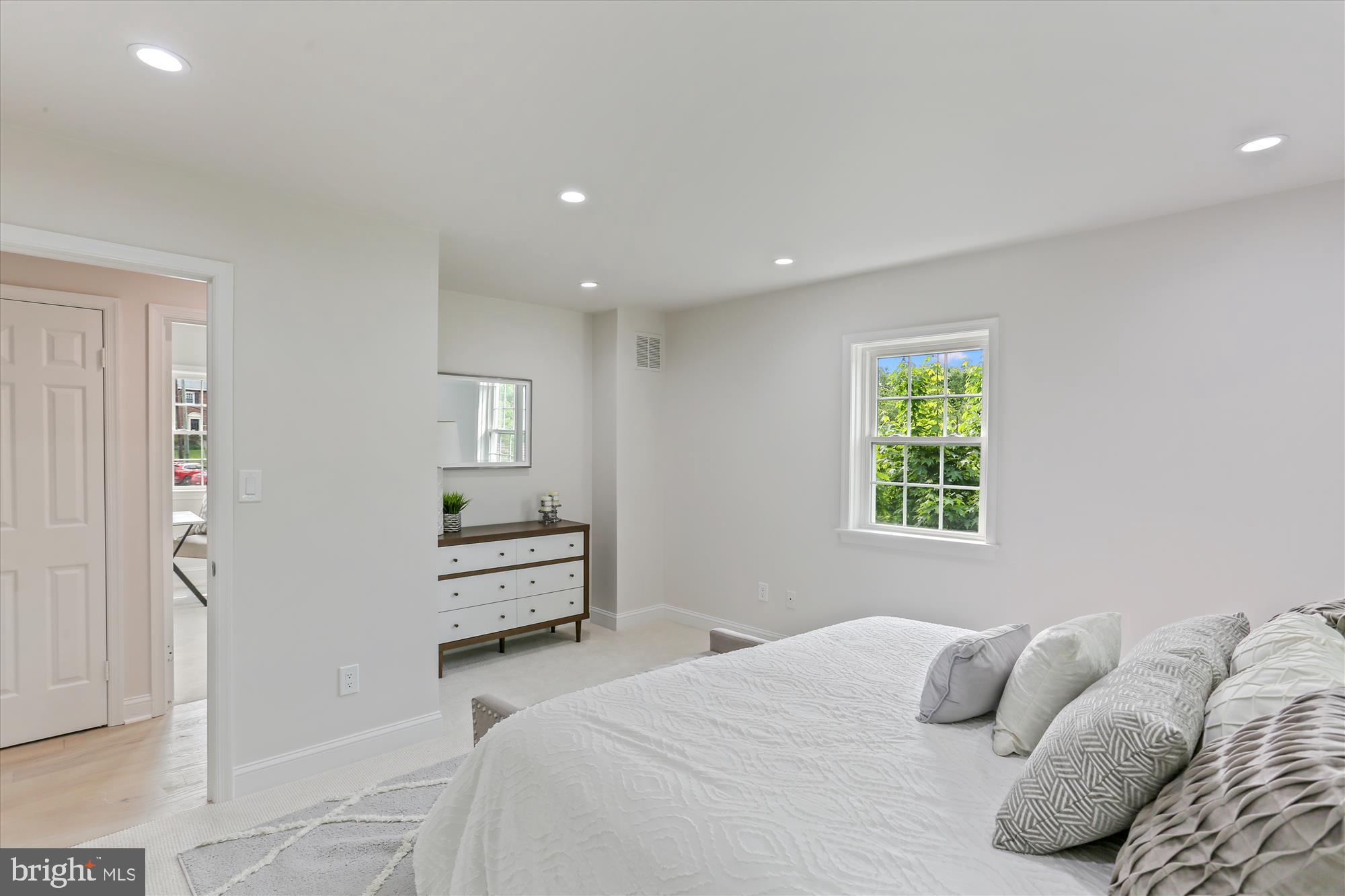 6634 Hillandale Road, Unit 55 Chevy Chase, MD 20815 - Photo 18 of 53 Primary Bedroom