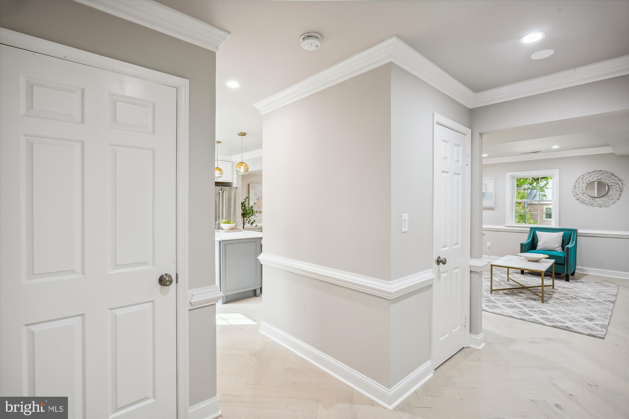 6634 Hillandale Road, Unit 55 Chevy Chase, MD 20815 - Photo 6 of 53 Foyer