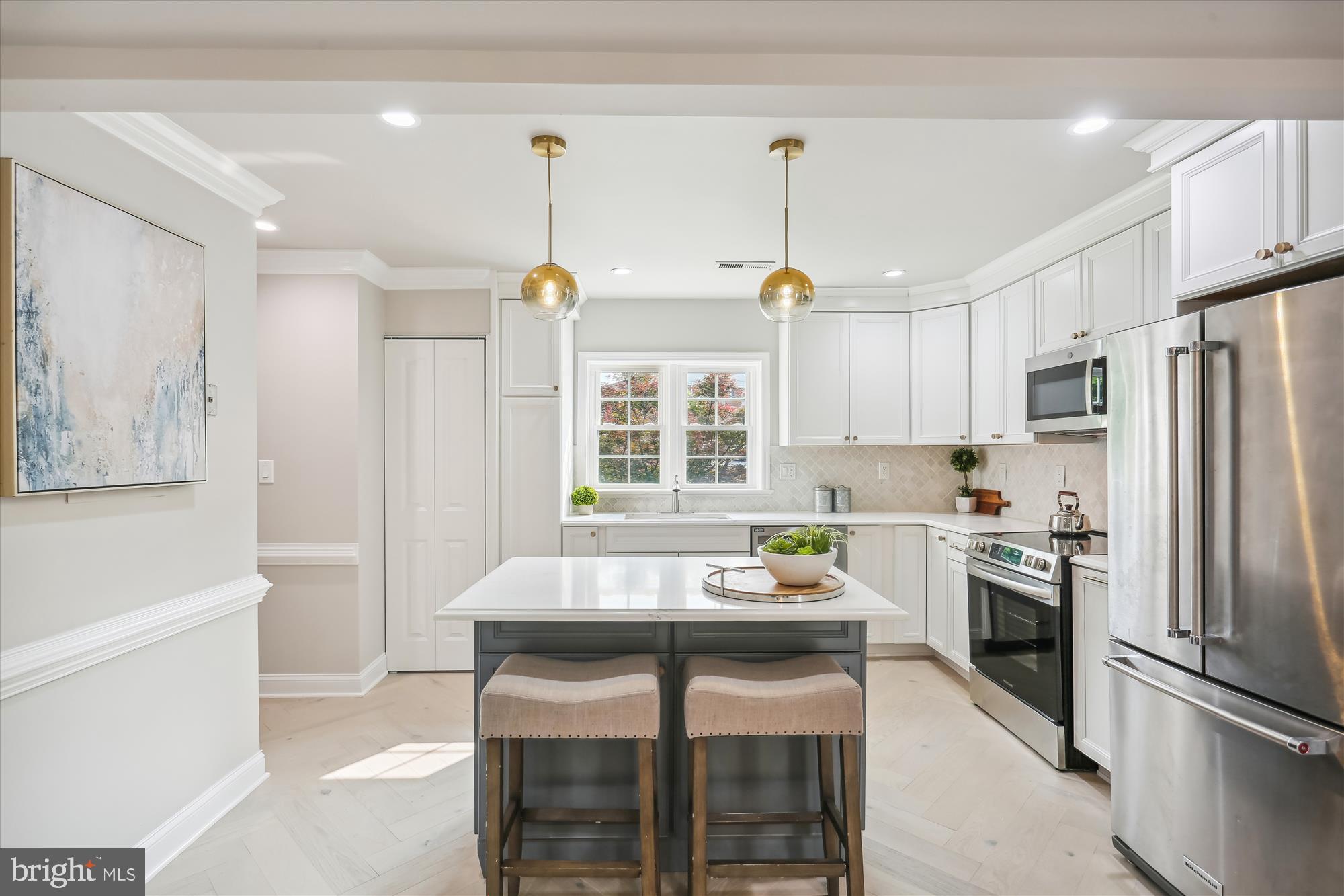 6634 Hillandale Road, Unit 55 Chevy Chase, MD 20815 - Photo 10 of 53 Kitchen