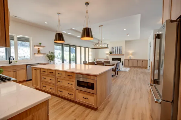 $979,900 | 4386 22nd Avenue Northeast, Rochester, MN 55906