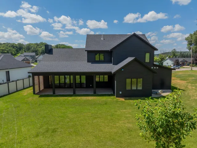 $979,900 | 4386 22nd Avenue Northeast, Rochester, MN 55906