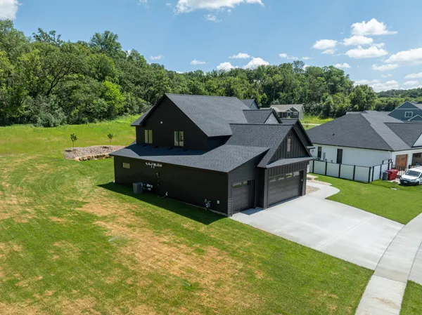 $979,900 | 4386 22nd Avenue Northeast, Rochester, MN 55906