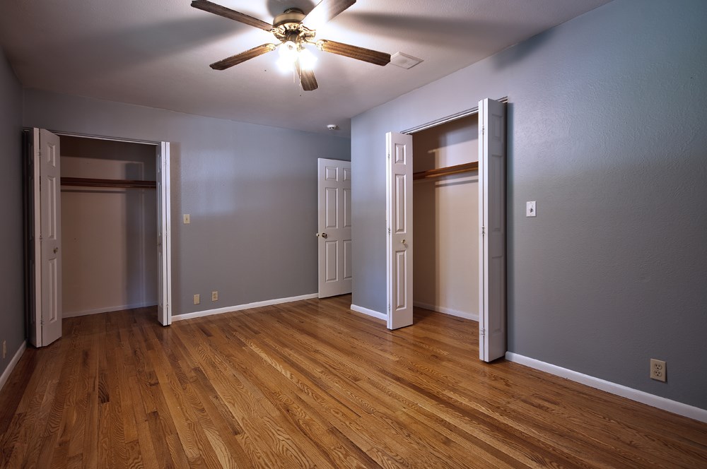 1202 Riding Mall South Bend, IN 46614 - Photo 12 of 27 Gallery Image 12