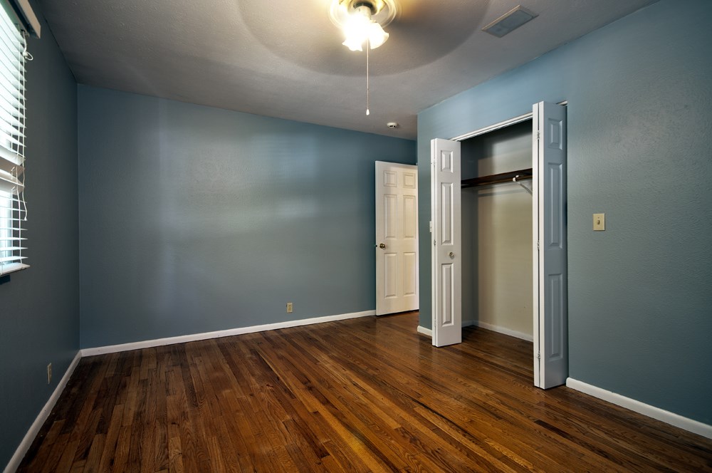 1202 Riding Mall South Bend, IN 46614 - Photo 14 of 27 Gallery Image 14