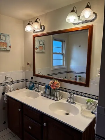 $3,500 | 233 4th Street, Stoughton, MA 02072