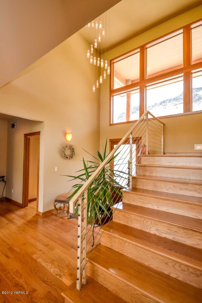 6120 South Naches Road Naches, WA 98937 - Photo 5 of 35 a view of an entryway