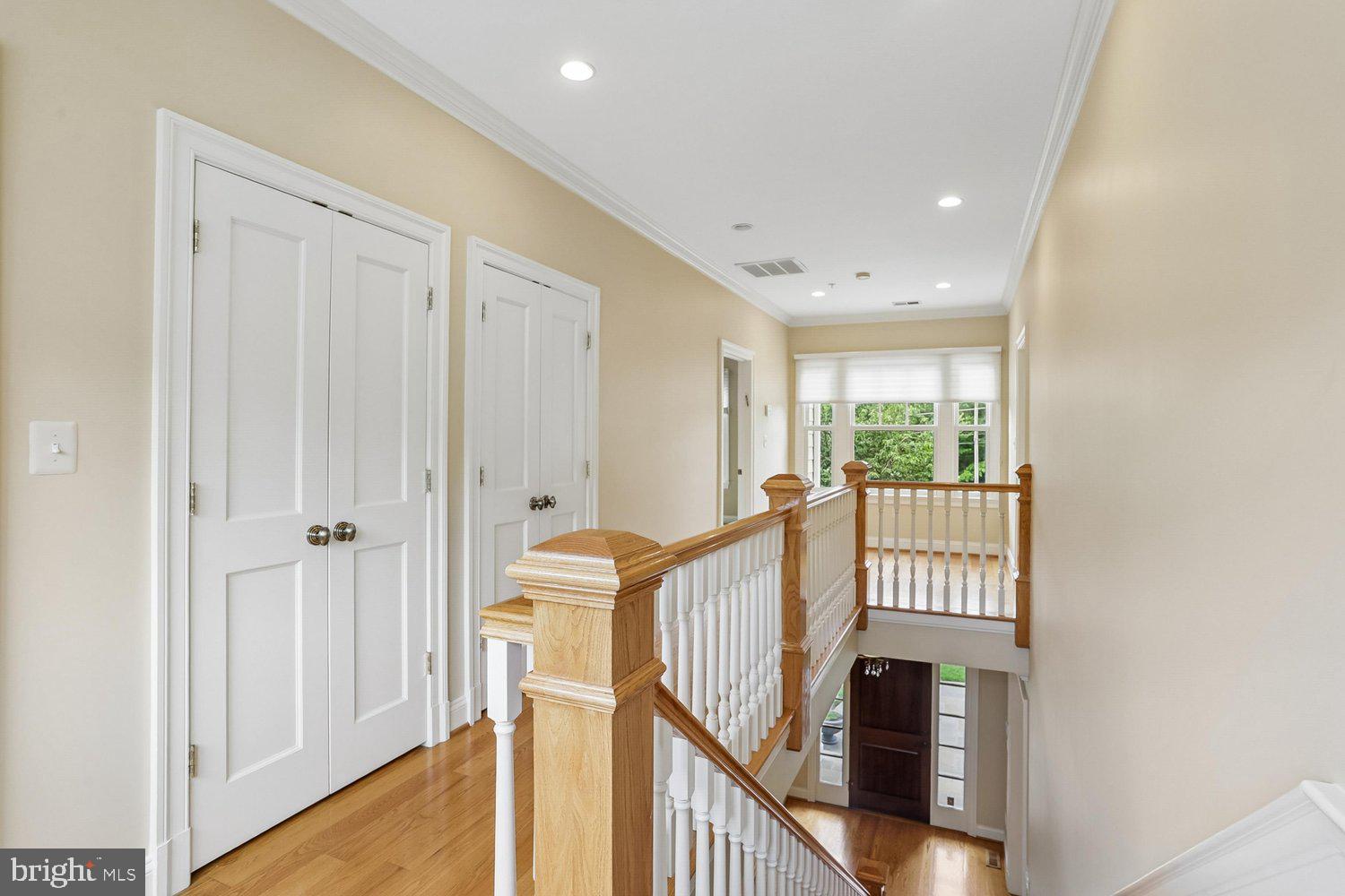 11736 Gainsborough Road Potomac, MD 20854 - Photo 61 of 100 Upper Level Hall