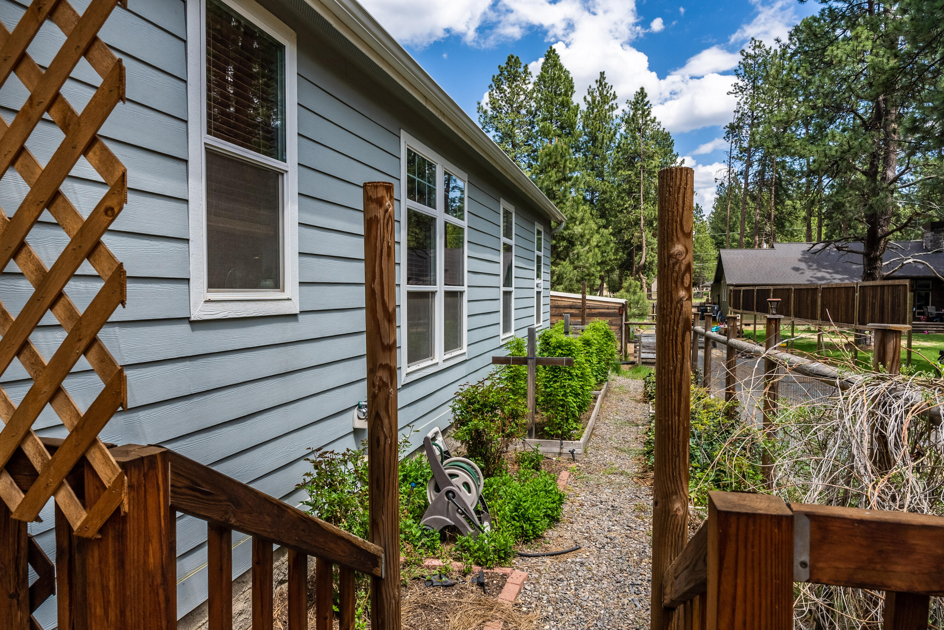 19193 Choctaw Road Bend, OR 97702 - Photo 34 of 51 19193 Choctaw Rd, Bend-55