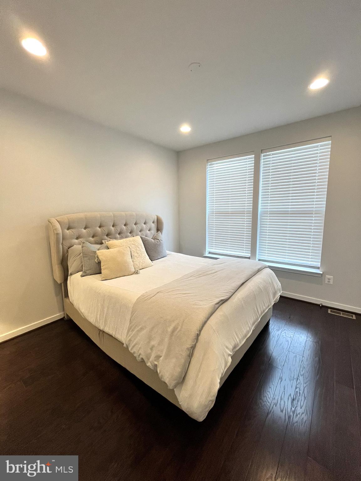 5140 Randolph Road Rockville, MD 20852 - Photo 19 of 33 Primary suite