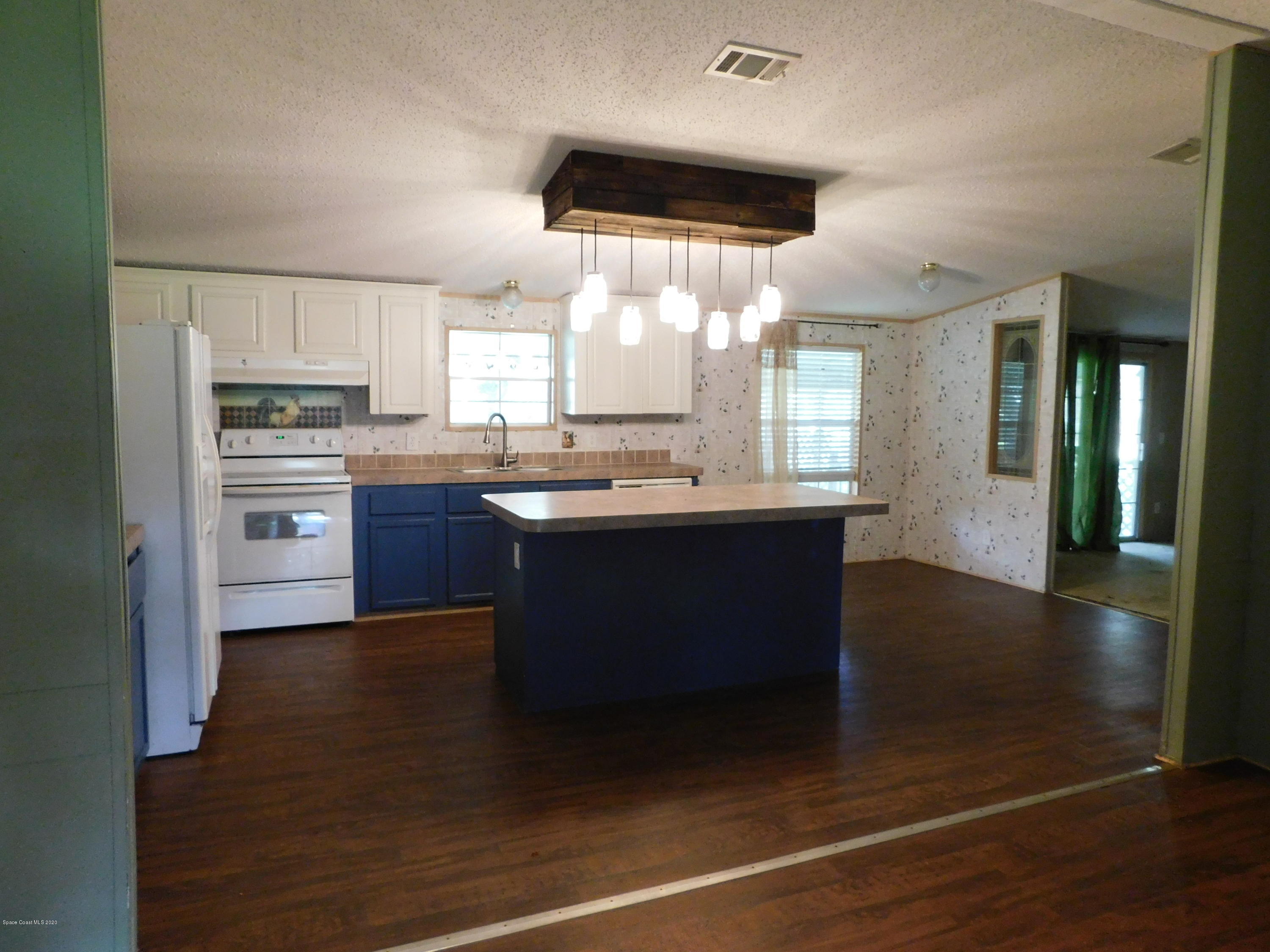 4355 Hog Valley Road Mims, FL 32754 - Photo 9 of 31 Kitchen