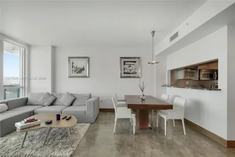 $850,000 | 540 West Avenue, Unit 2112, Miami Beach, FL 33139