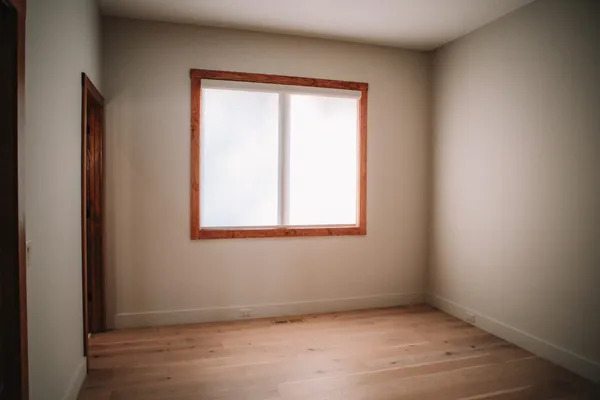 $1,950,700 | 120 Swan Bay Drive, Buchanan, TN 38222