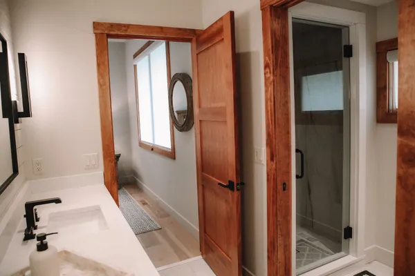 $1,950,700 | 120 Swan Bay Drive, Buchanan, TN 38222