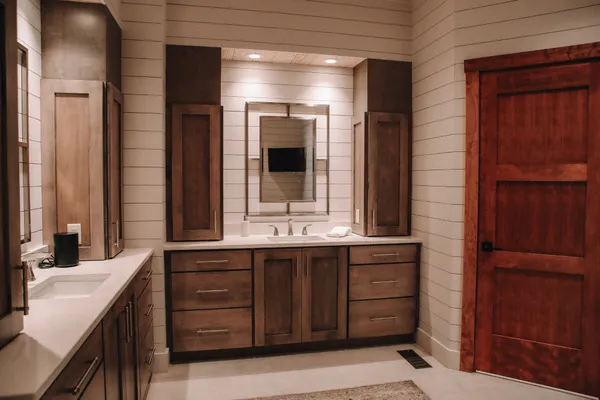 $1,950,700 | 120 Swan Bay Drive, Buchanan, TN 38222