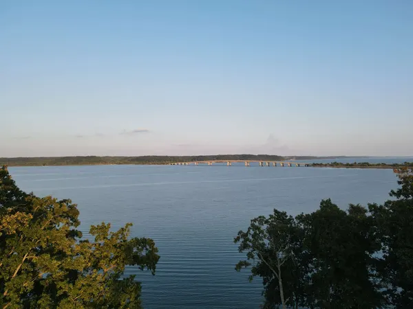 $1,950,700 | 120 Swan Bay Drive, Buchanan, TN 38222