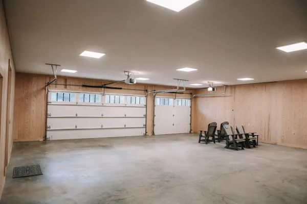 $1,950,700 | 120 Swan Bay Drive, Buchanan, TN 38222