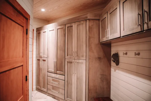 $1,950,700 | 120 Swan Bay Drive, Buchanan, TN 38222