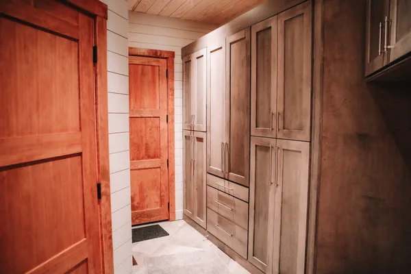 $1,950,700 | 120 Swan Bay Drive, Buchanan, TN 38222