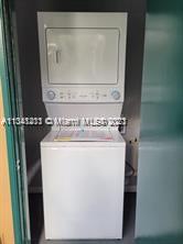 Lakes of Jacaranda Condominiums Plantation, FL 33324 - Photo 18 of 29 a view of washer and dryer