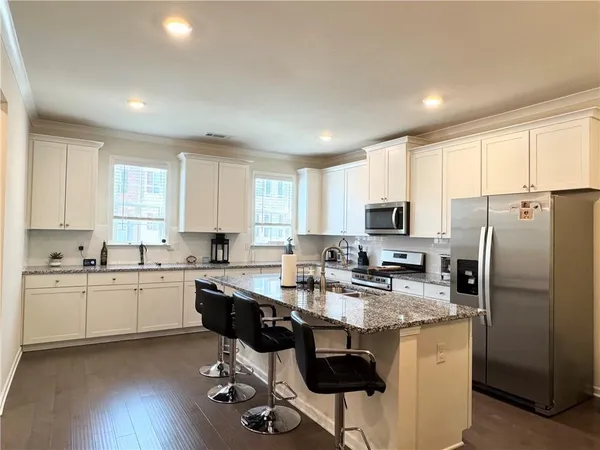 $400,000 | 3025 Westpoint Circle, Snellville, GA 30078