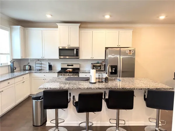 $400,000 | 3025 Westpoint Circle, Snellville, GA 30078