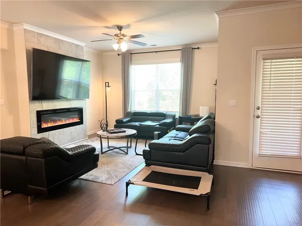$400,000 | 3025 Westpoint Circle, Snellville, GA 30078