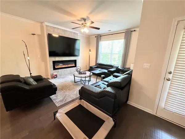 $400,000 | 3025 Westpoint Circle, Snellville, GA 30078