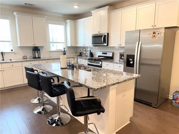 $400,000 | 3025 Westpoint Circle, Snellville, GA 30078