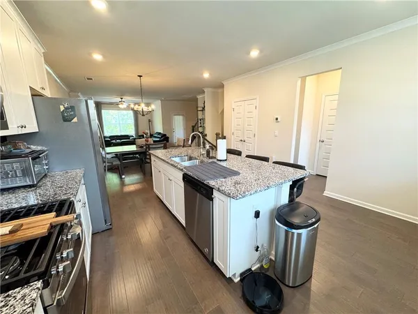 $400,000 | 3025 Westpoint Circle, Snellville, GA 30078