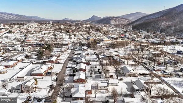 $279,000 | 1345 Lynmar Street, Keyser, WV 26726
