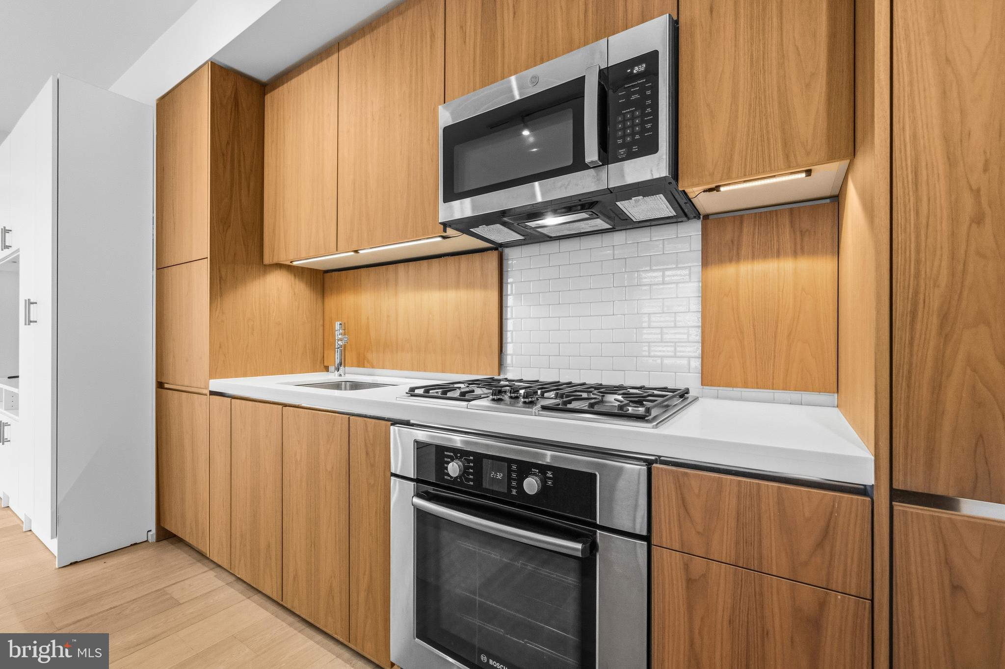 925 H Street Northwest, Unit 315 Washington, DC 20001 - Photo 7 of 46