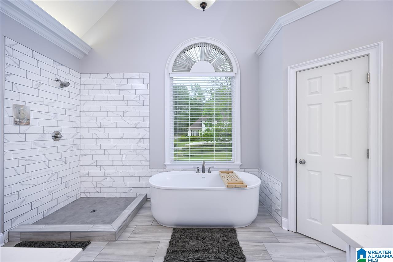 328 Turnberry Road Hoover, AL 35244 - Photo 19 of 50