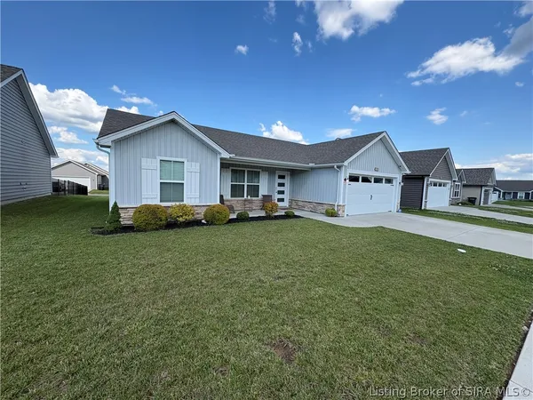 $320,000 | 1215 Blackstone Trail, Jeffersonville, IN 47130