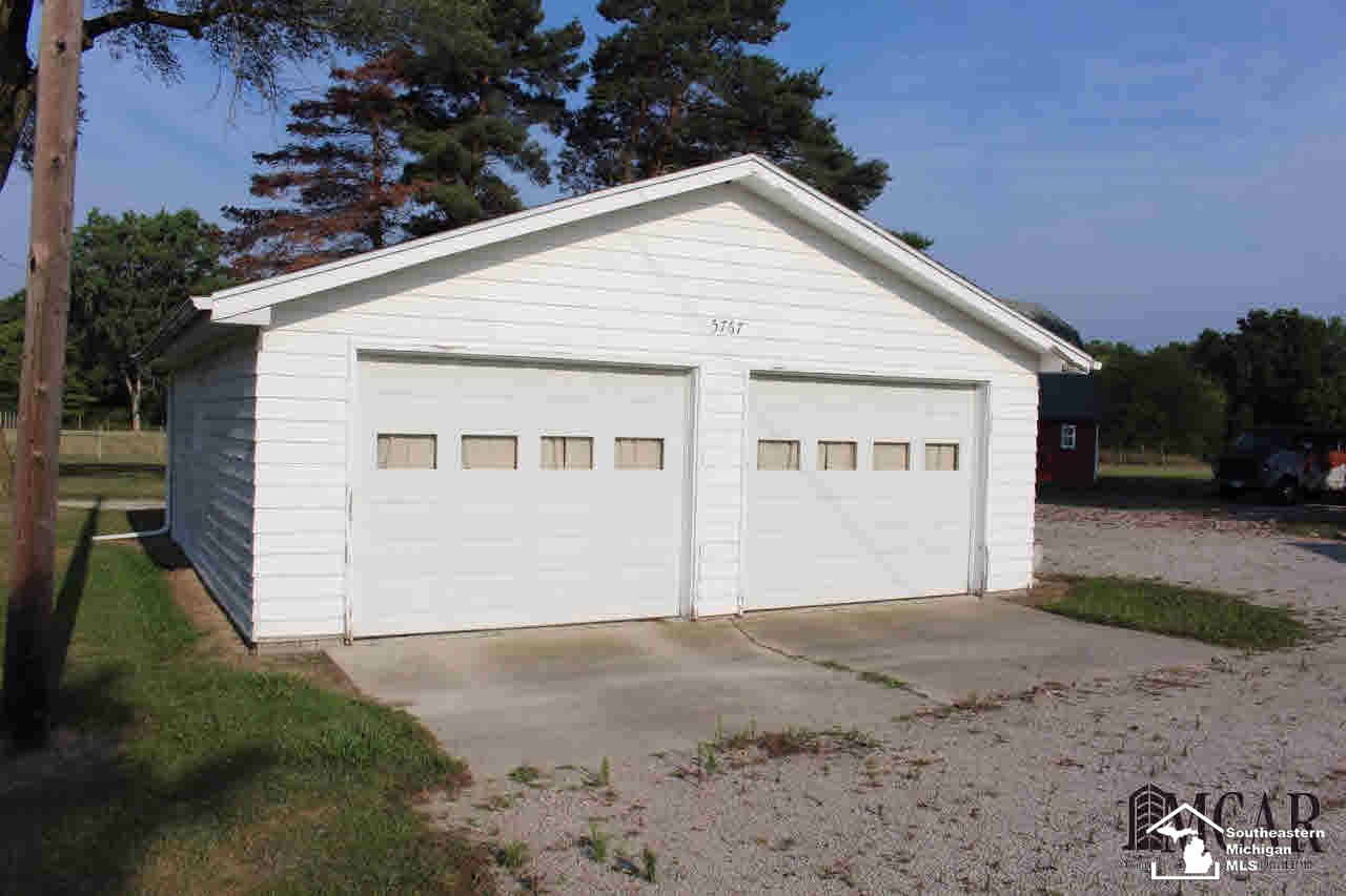 5767 Wilcox Road Dundee, MI 48131 - Photo 6 of 36