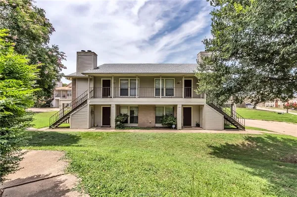 $1,200 | 400 Fall Circle, Unit C, College Station, TX 77840