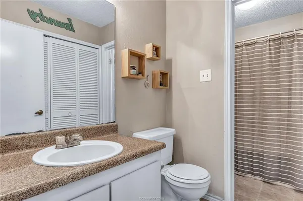 $1,200 | 400 Fall Circle, Unit C, College Station, TX 77840
